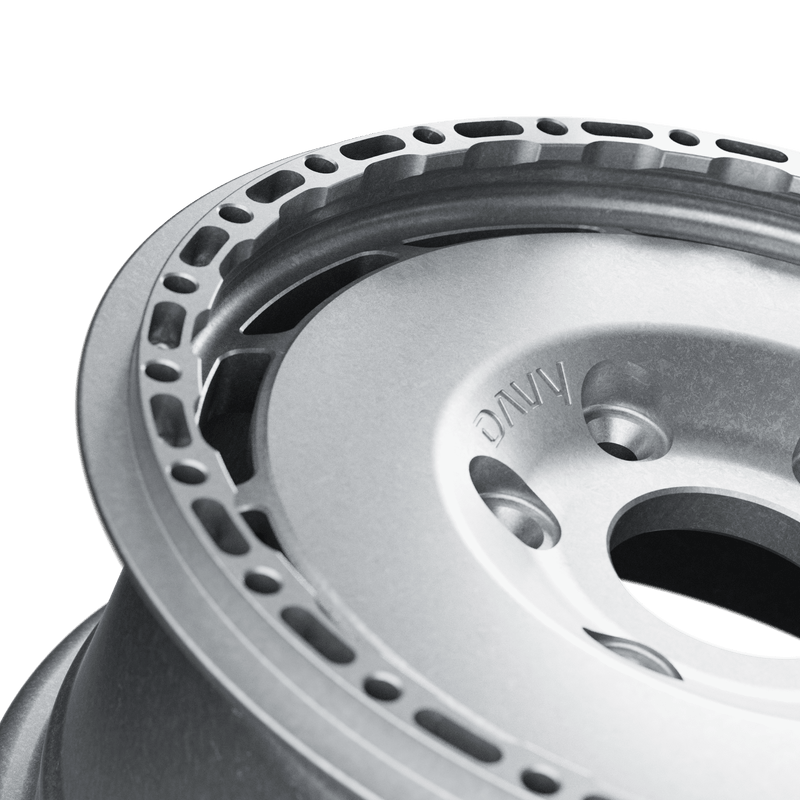 Image of CanAm Maverick R beadlock detail 1